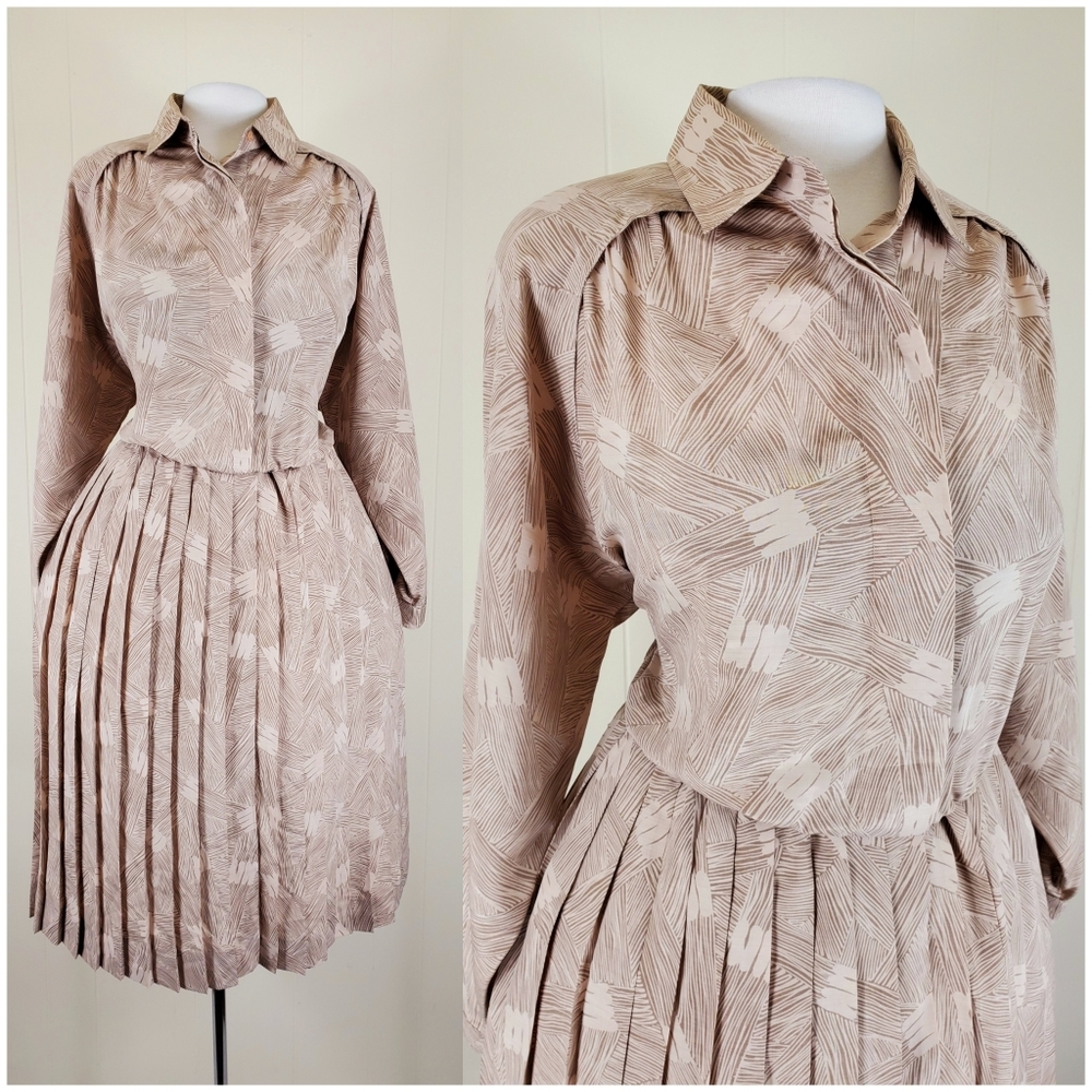 Vintage plus size tan pleated waisted shirt dress